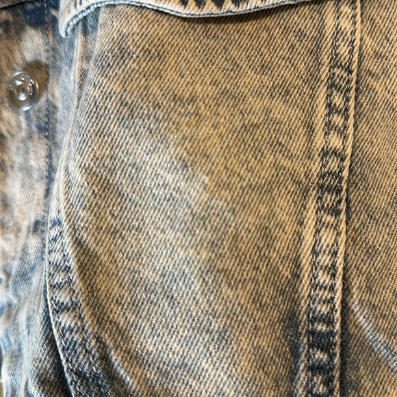 H&M cropped denim jacket - Picture 5 of 6